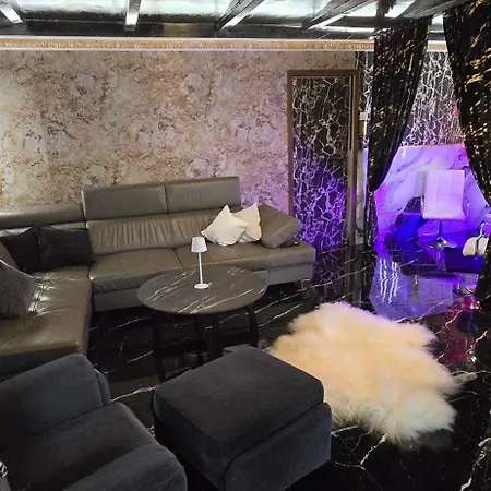 Zajazd Albatros Rzeszow Pokoje Domki Apartamenty Spa * رشيشوف