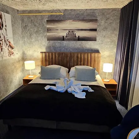 Zajazd Albatros Rzeszow Pokoje Domki Apartamenty Spa *