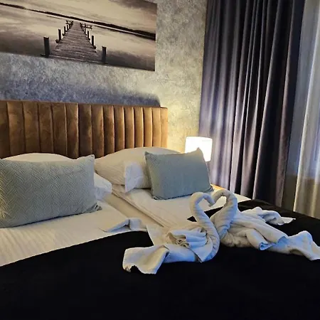 بيت ريفي Zajazd Albatros Rzeszow Pokoje Domki Apartamenty Spa *