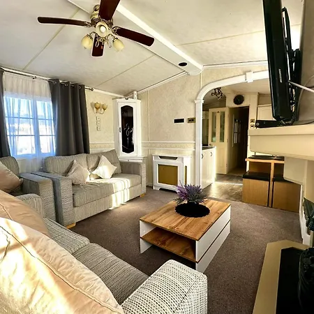 Zajazd Albatros Rzeszow Pokoje Domki Apartamenty Spa بيت ريفي *