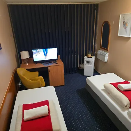 Zajazd Albatros Rzeszow Pokoje Domki Apartamenty Spa